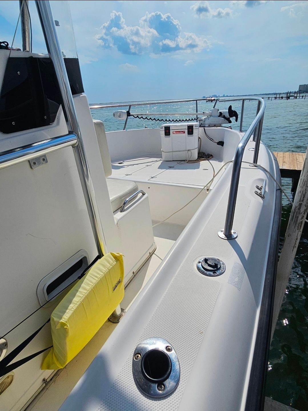 2001 Century 2300 Center Console - 13