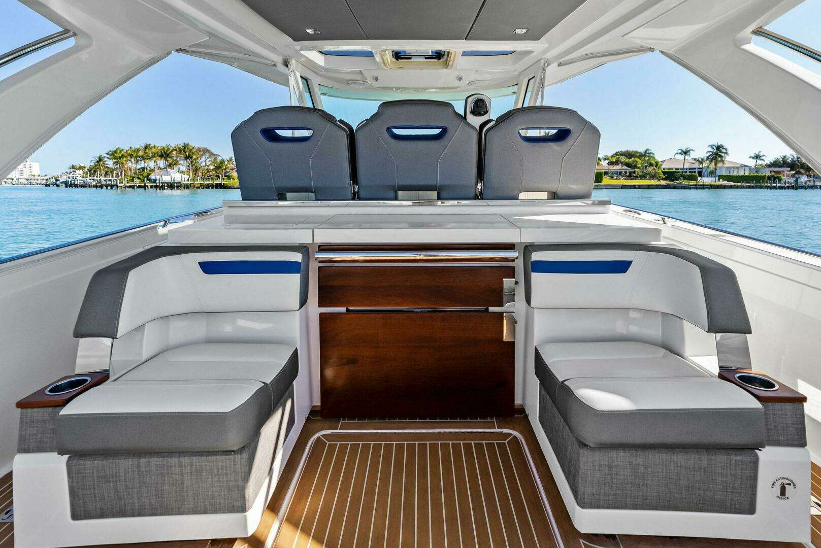 2019 Tiara Yachts 38 LS - Image 12