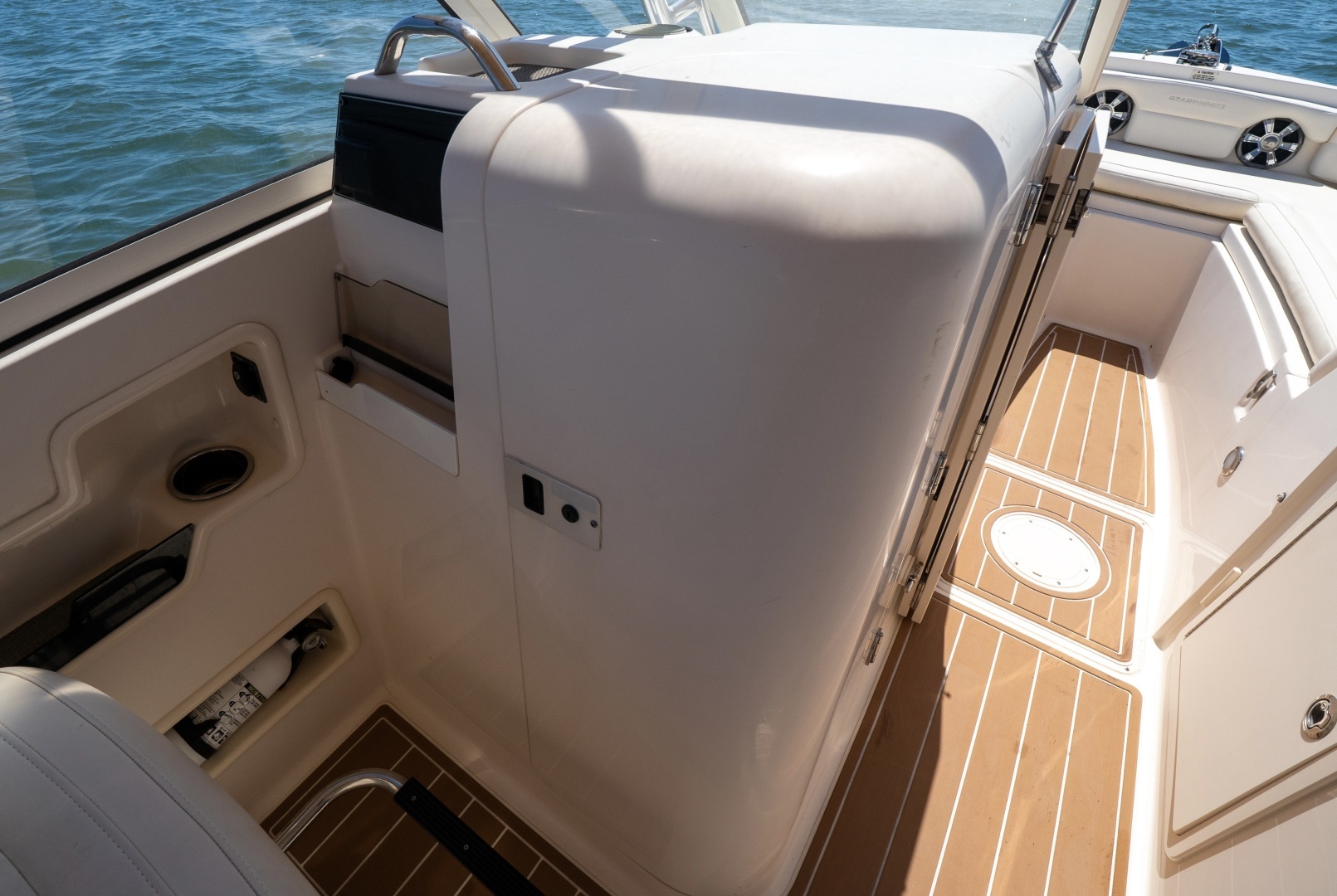 2017 Grady-White 235 Freedom - Image 6