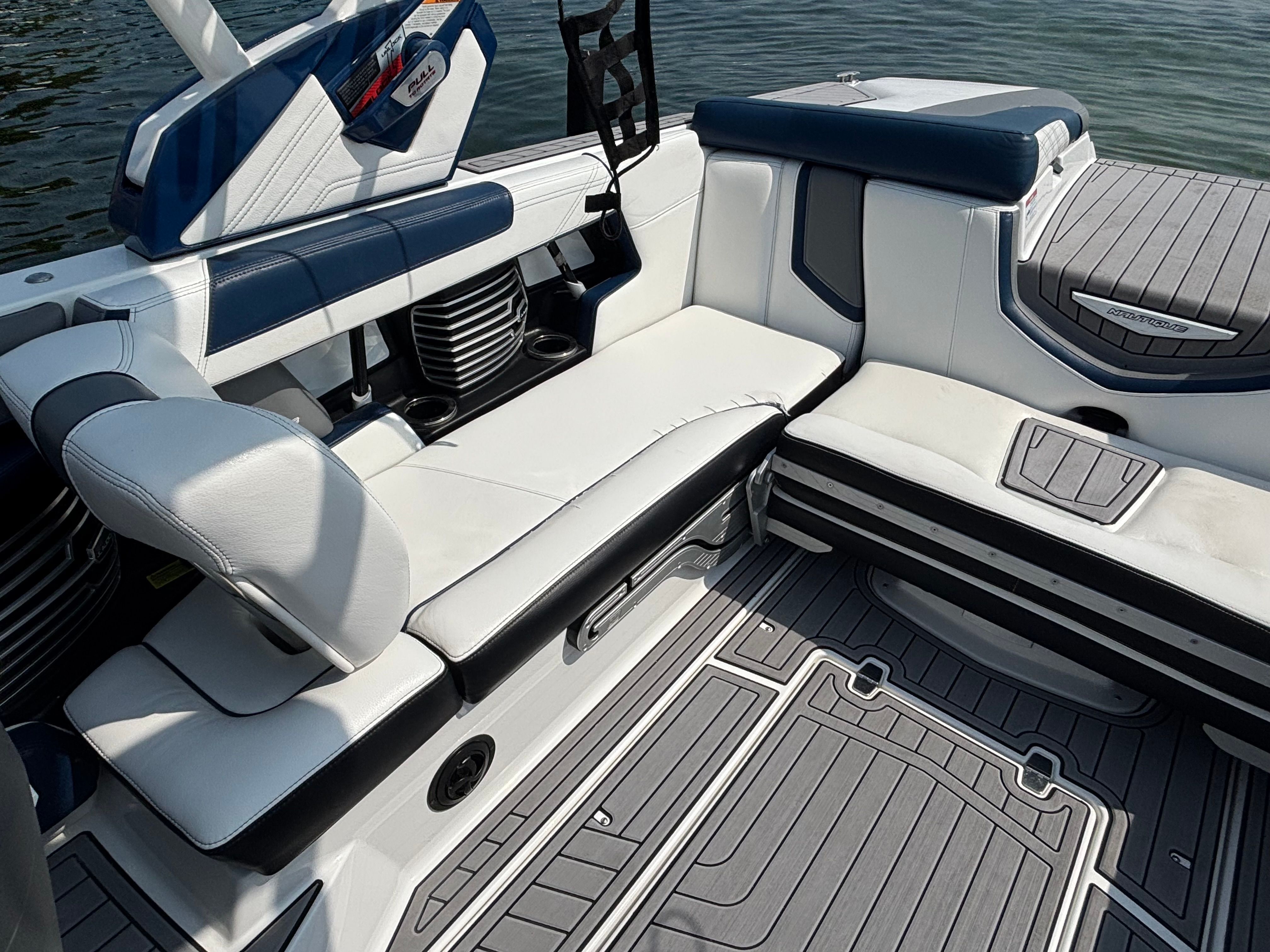 2017 Nautique Super Air Nautique G23 - 12