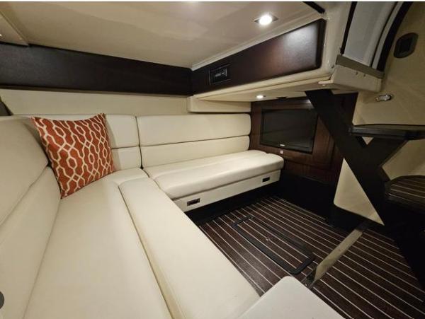 2015 Monterey 355 Sport Yacht - 8