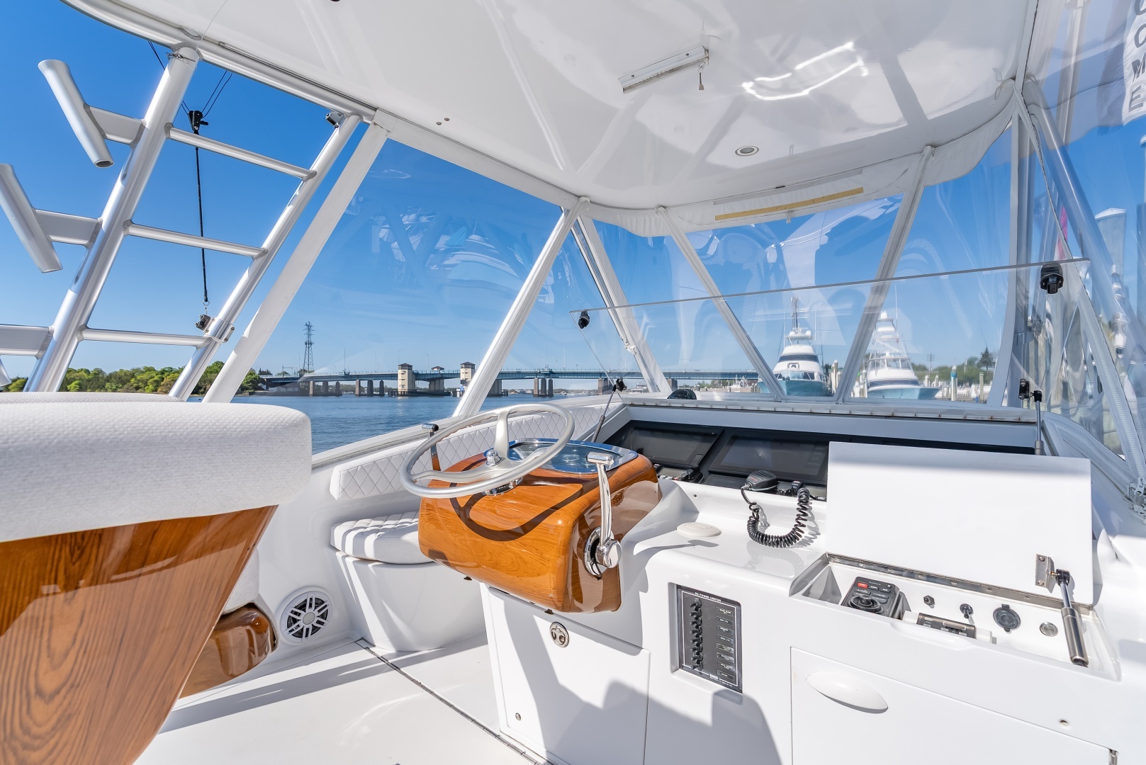 2005 L&H Walkaround - Image 38