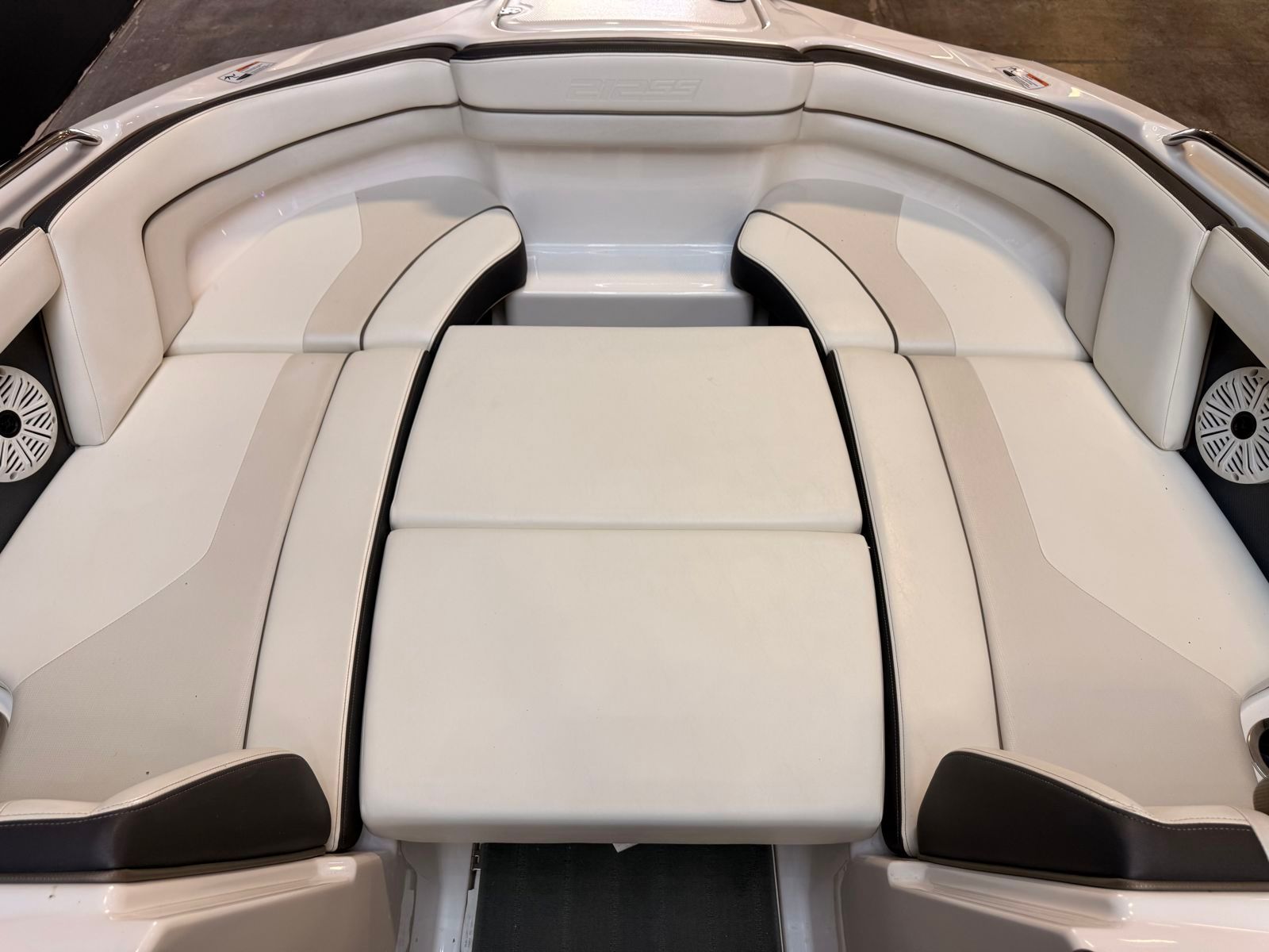 2016 Yamaha Boats 212 SS - 6