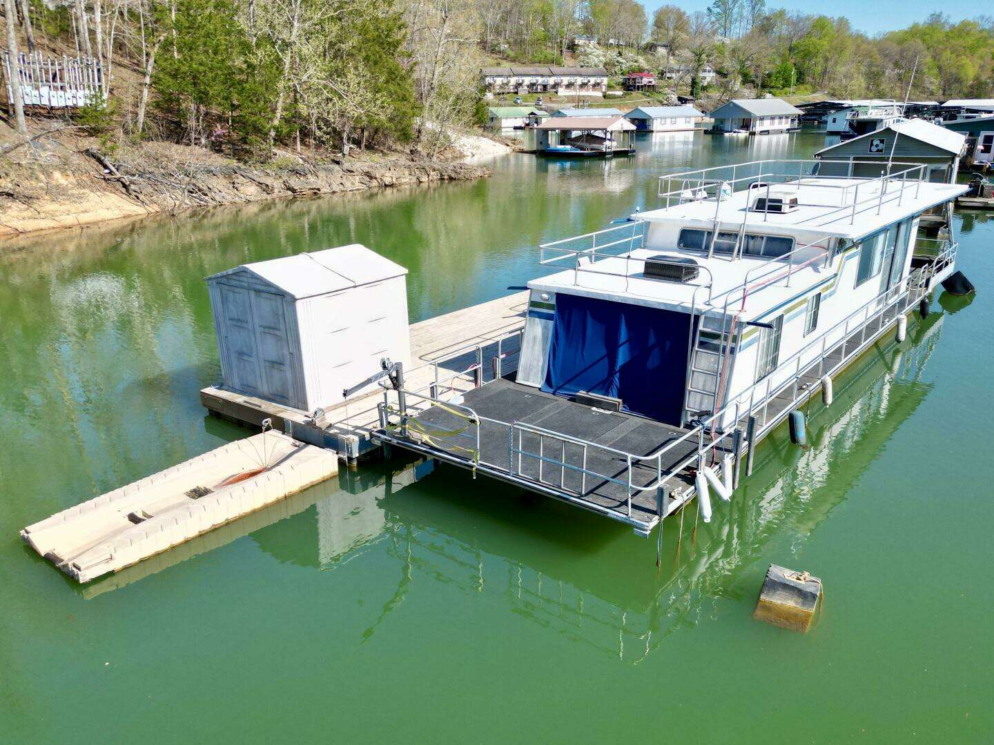 1977 Sumerset 14 x 58 Aluminum Hull Houseboat with Catwalks - Image 8