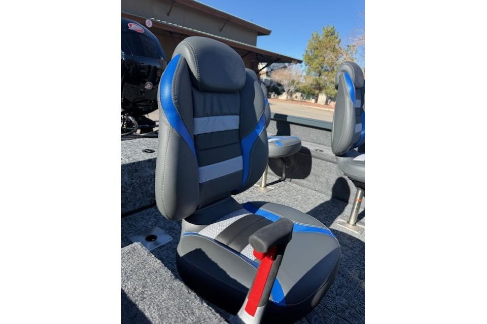2026 Ranger VS1782SC Angler boat seat with blue and gray design.