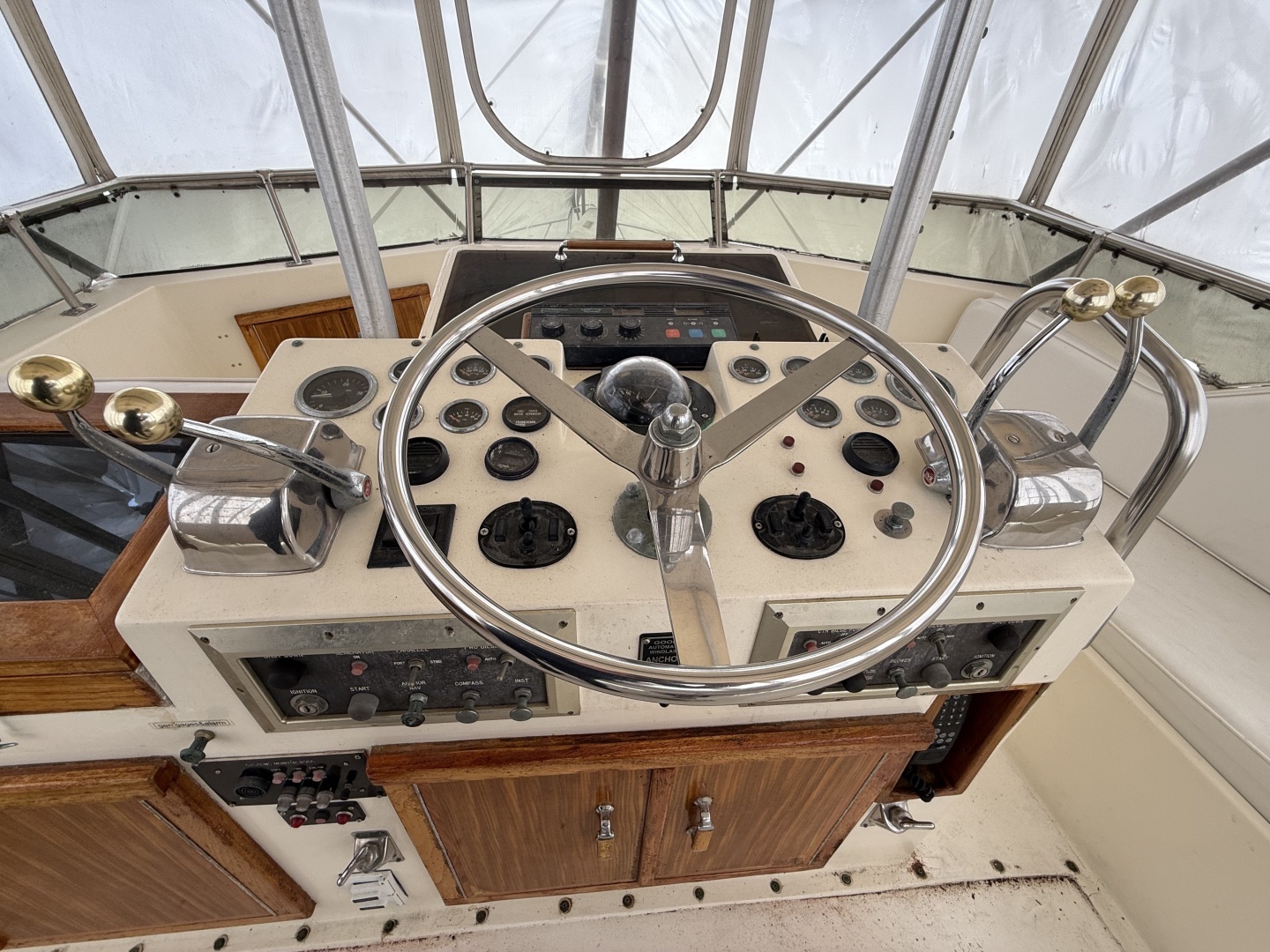 1979 Hatteras — - Image 17