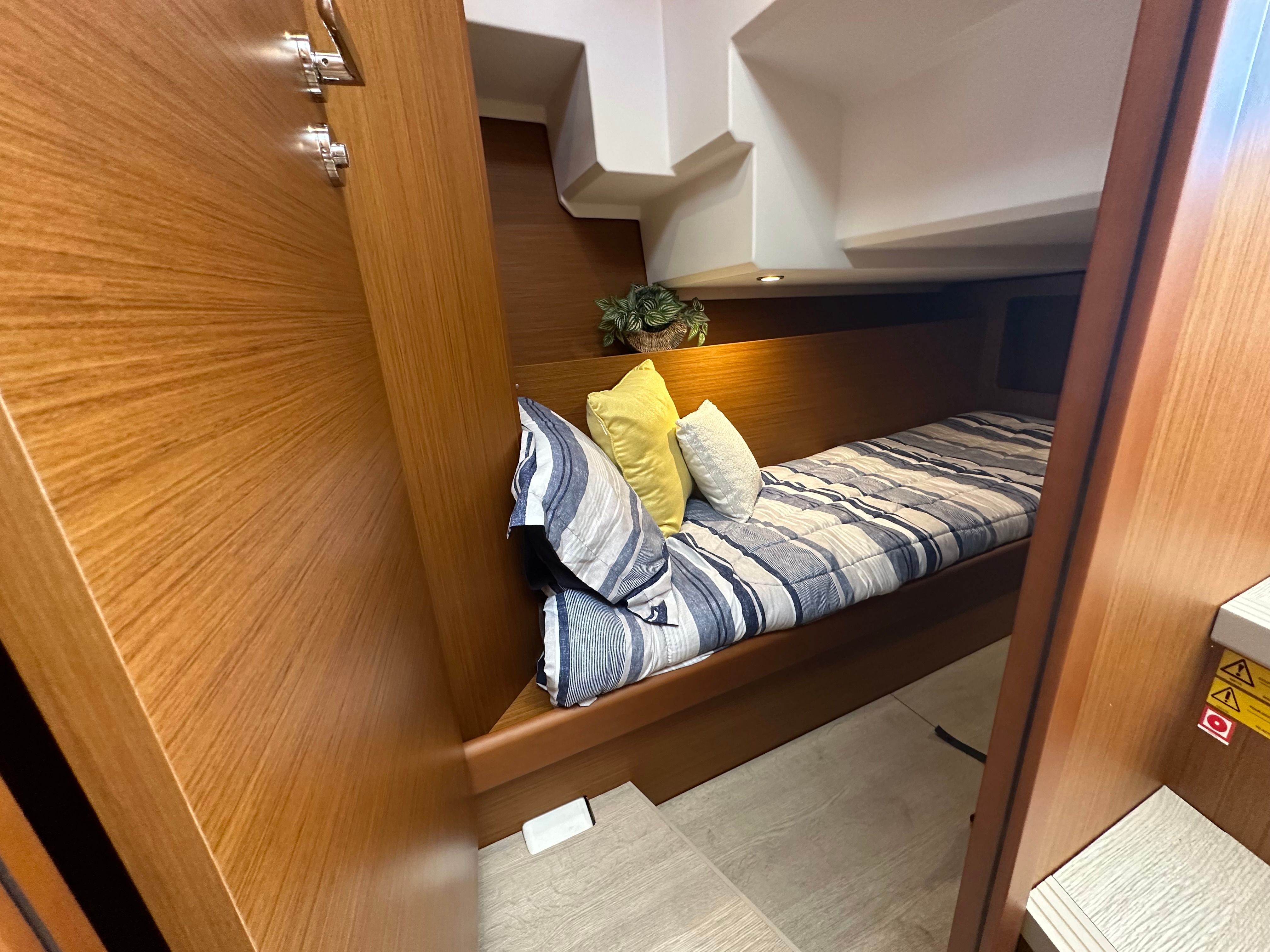 2026 Beneteau Swift Trawler 41 Fly - 69