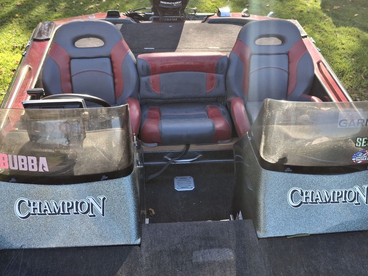 1993 Sea Champion 18 ft - 9