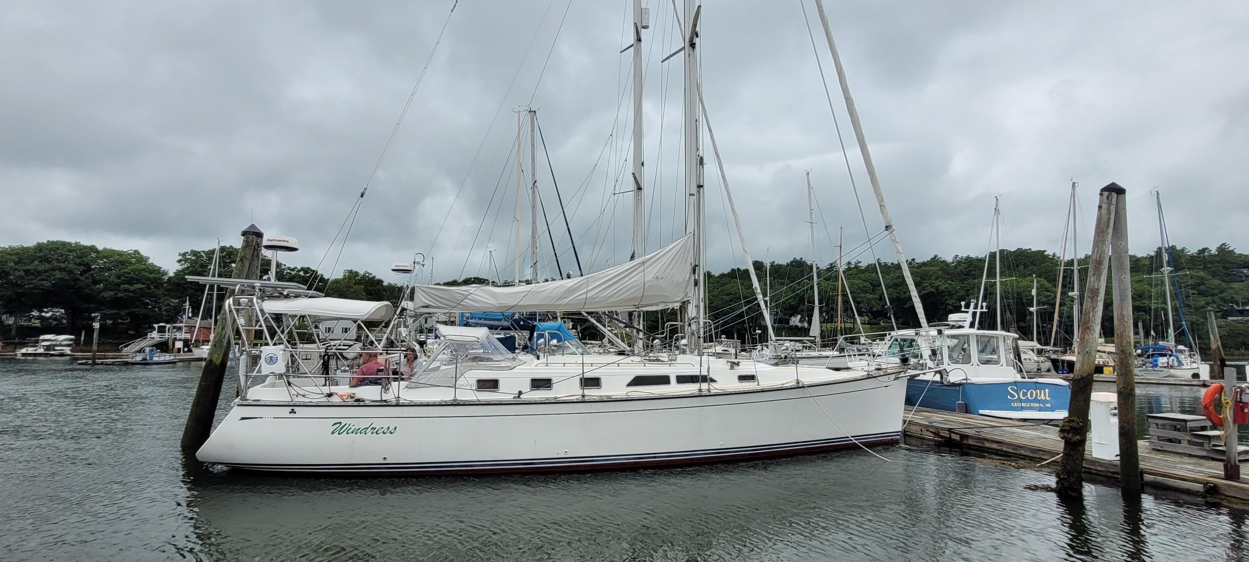1997 Saga 43