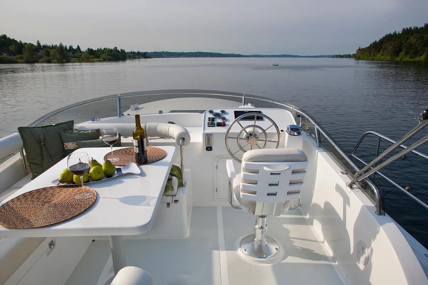 2027 Helmsman Trawlers 43E PILOTHOUSE