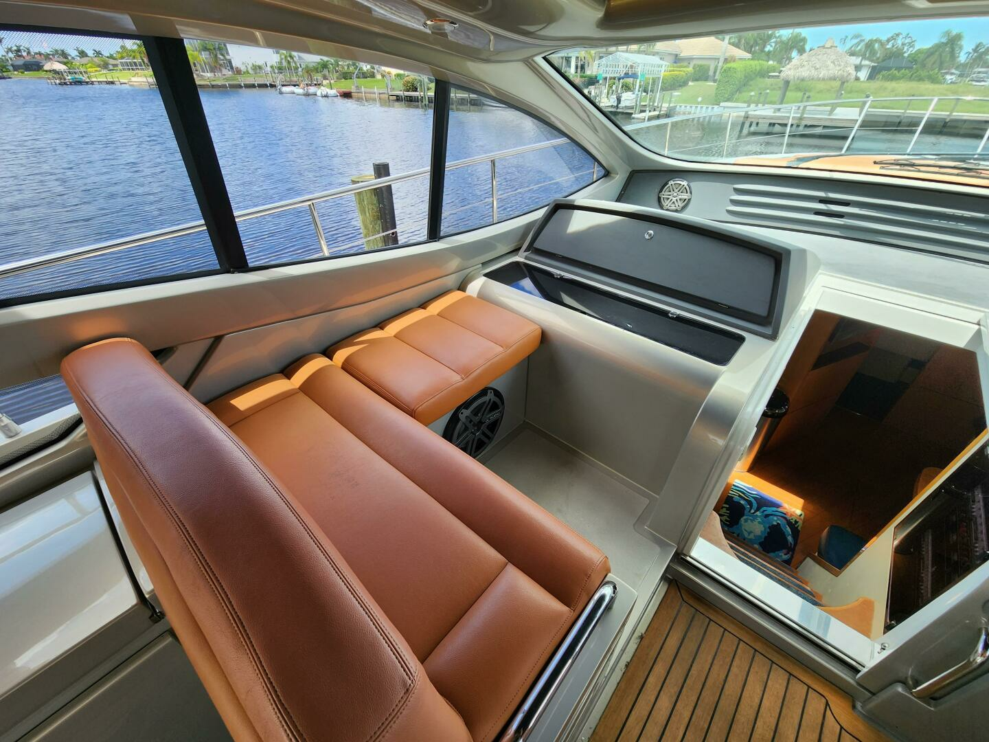 2006 Pershing — - Image 10