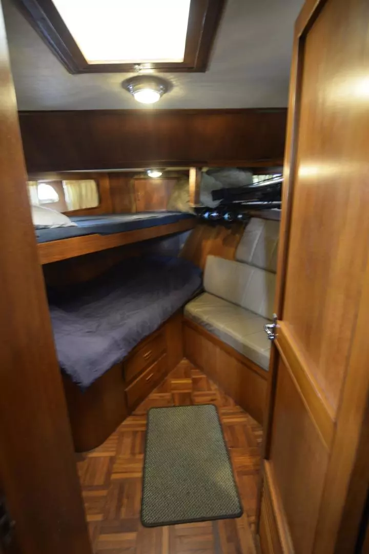 1987 Jefferson Sundeck - Image 34