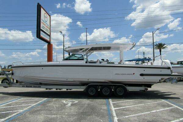2024 Axopar 37 Sun Top