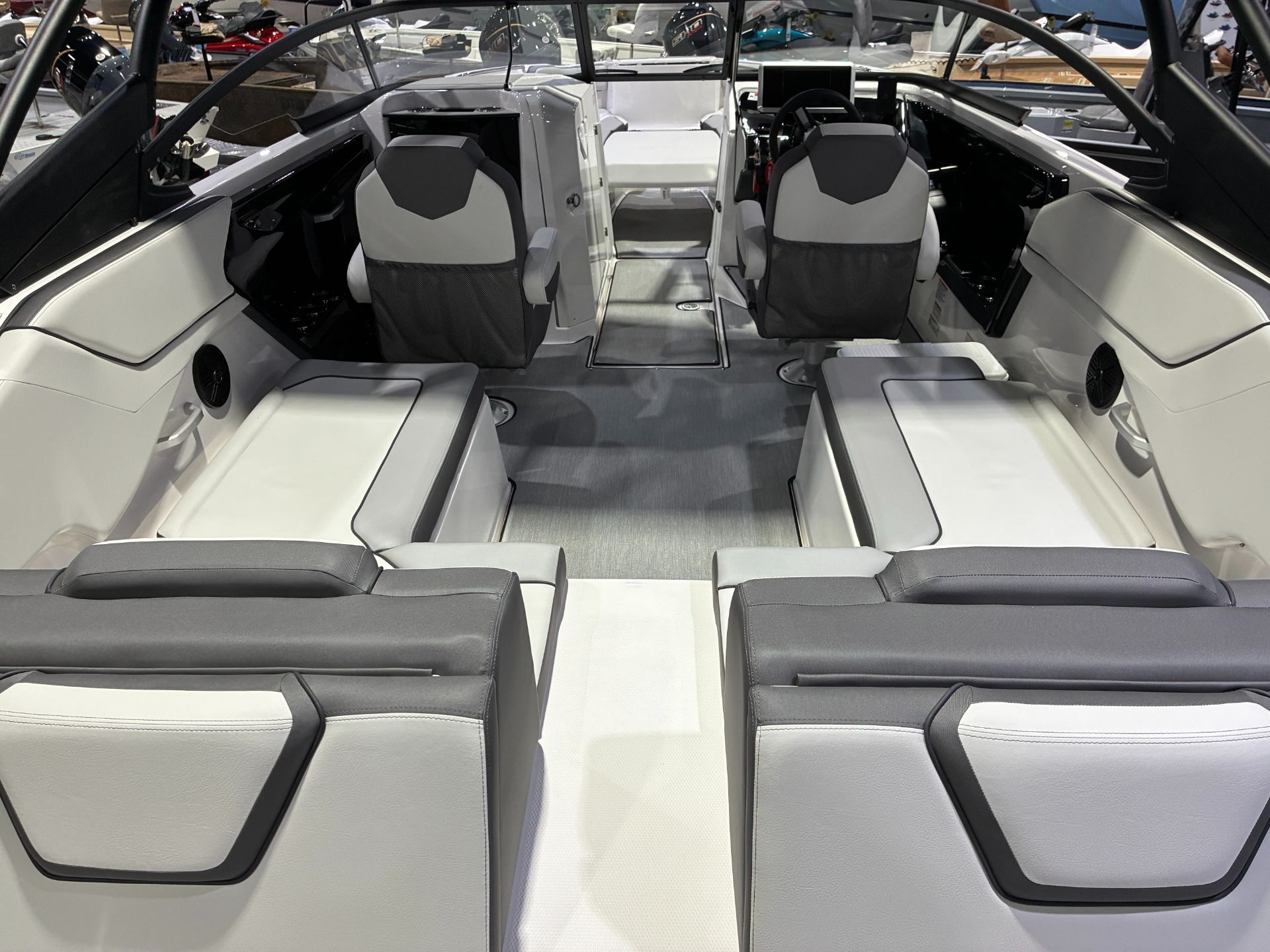 2026 Yamaha Boats AR250 - 5