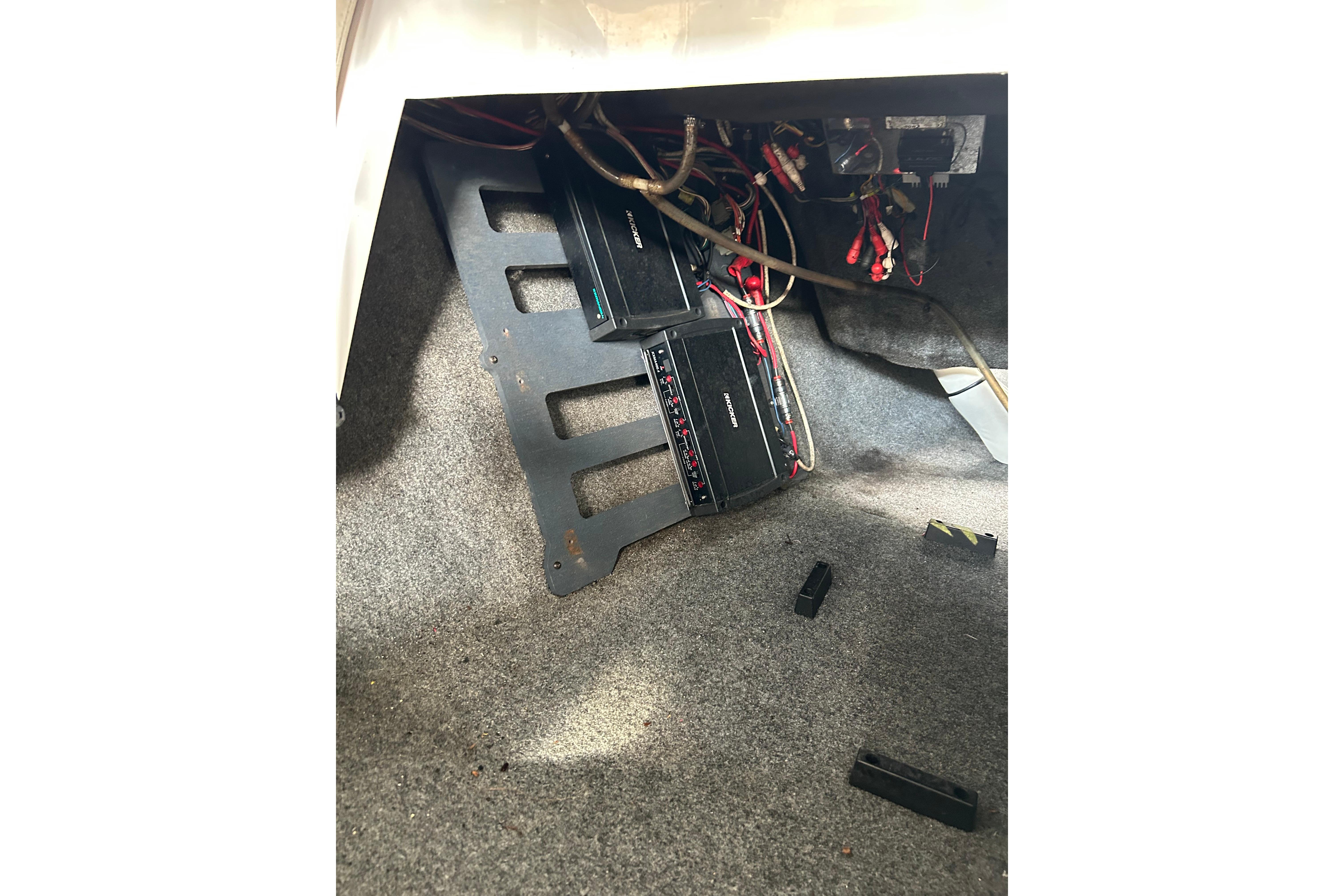 Interior wiring of 2010 Nautique Super Air Nautique 210 Coastal Edition boat.