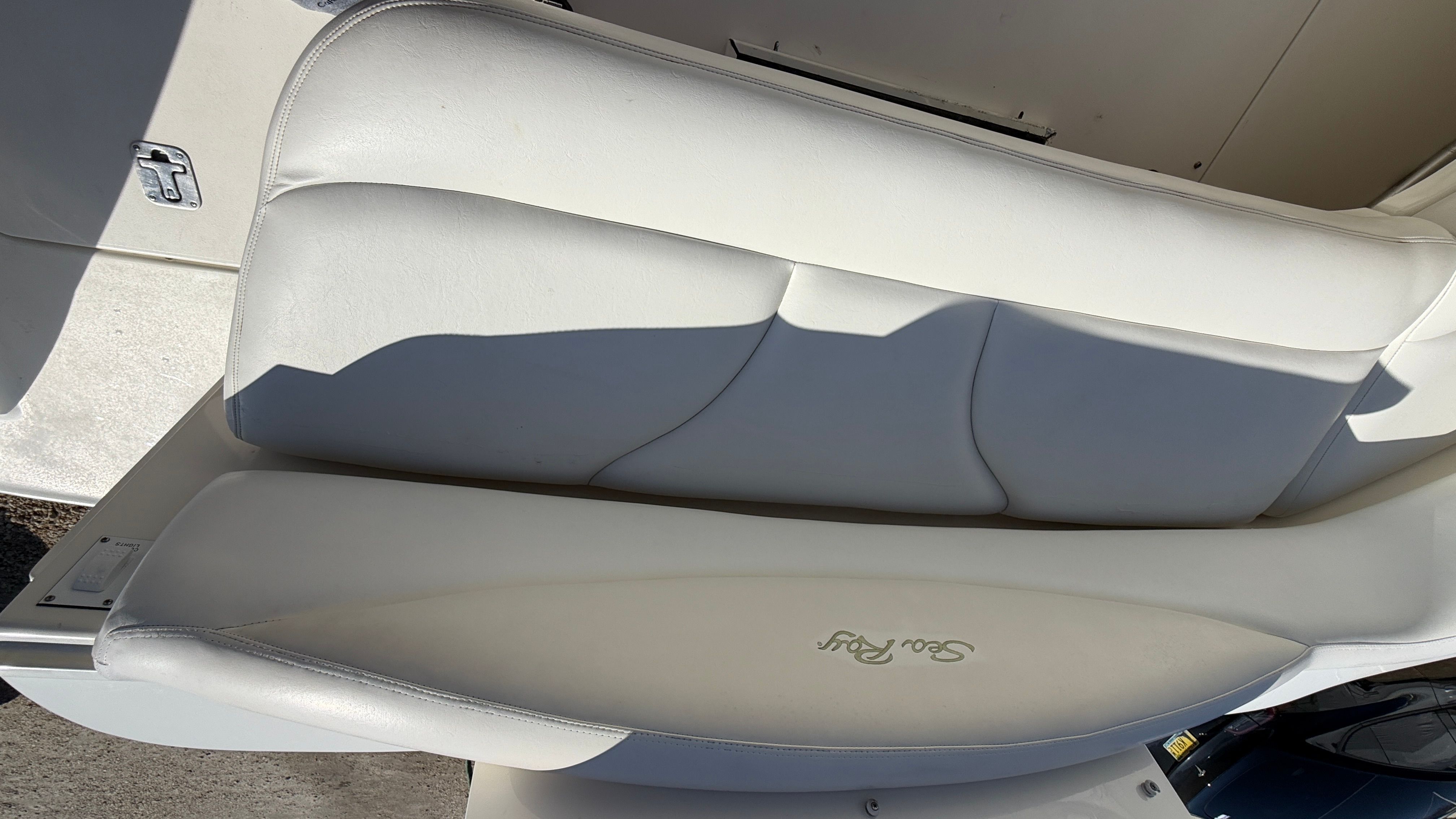2003 Sea Ray 380 Sundancer - 21