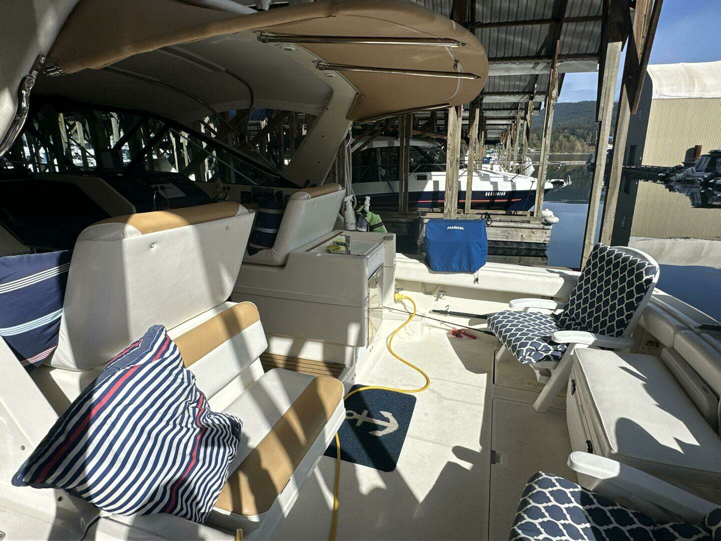 1988 Tiara Yachts 3300 Open - Image 8
