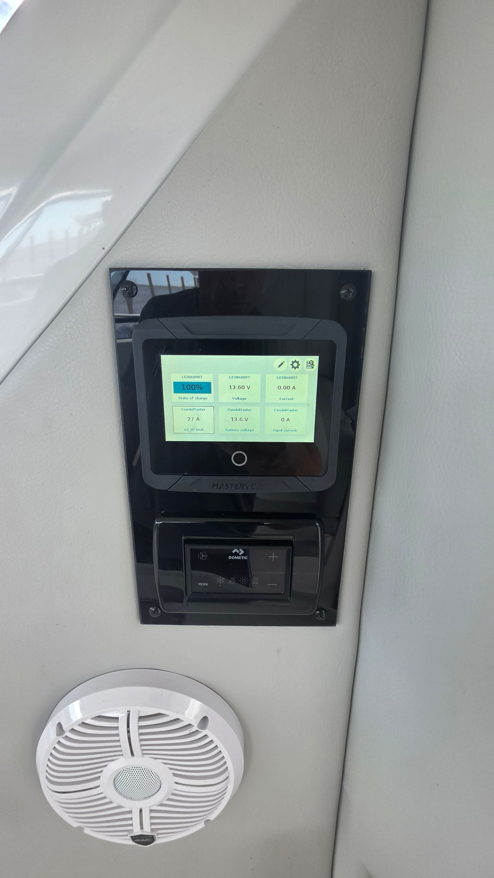 2021 ArrowCat 320 Coupe - 6