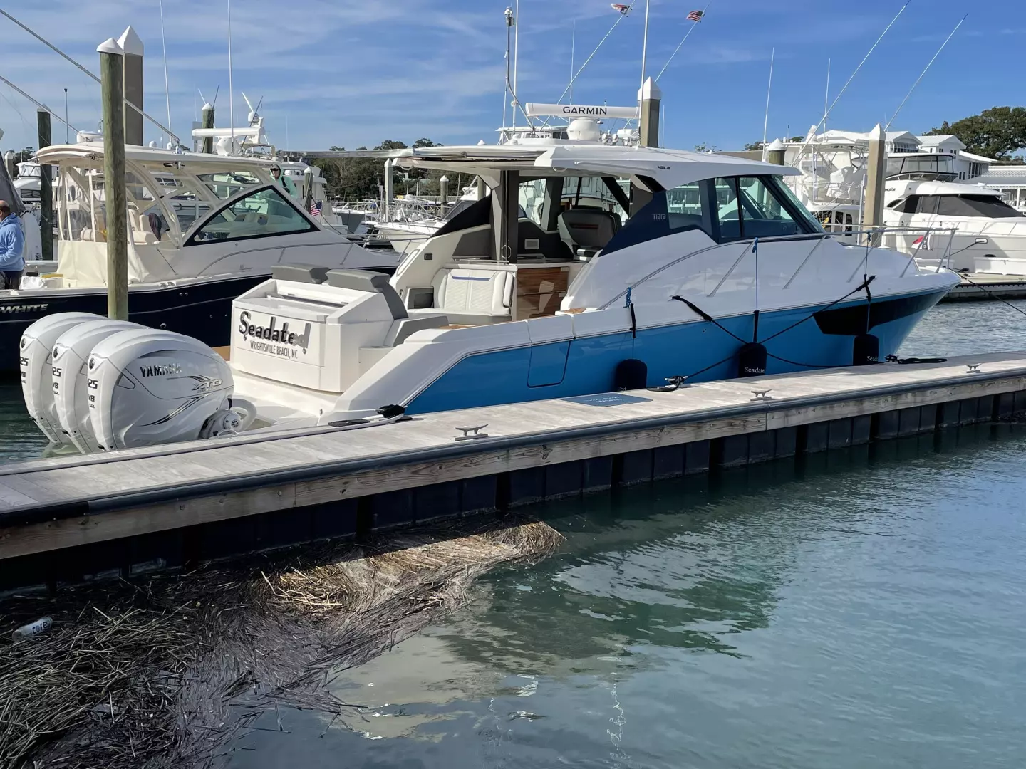 2021 Tiara Yachts 43 LE - Image 4