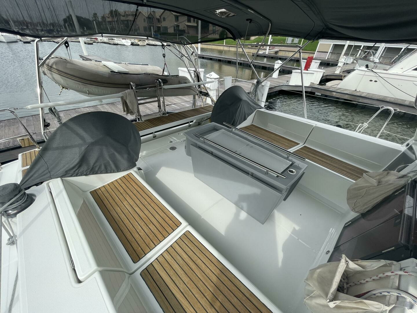 2017 Beneteau Oceanis 45 - Image 19