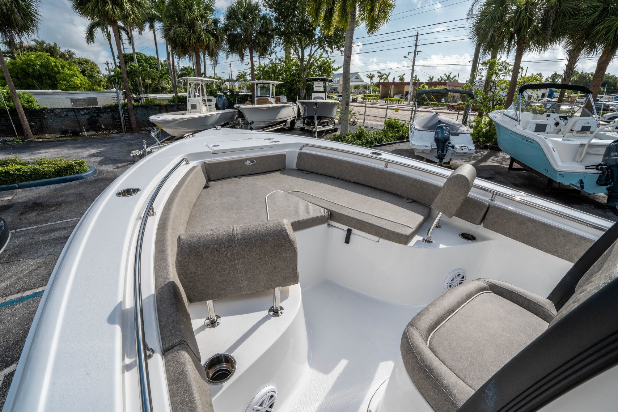 2026 Sea Hunt Ultra 229 - 18