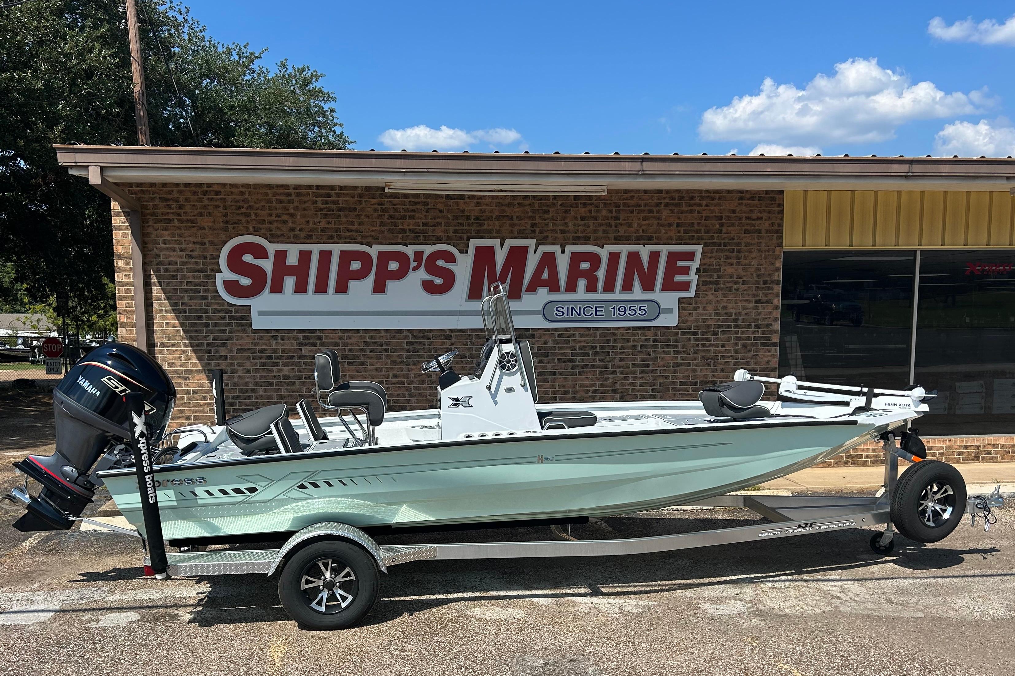2026 Xpress H20B Bay