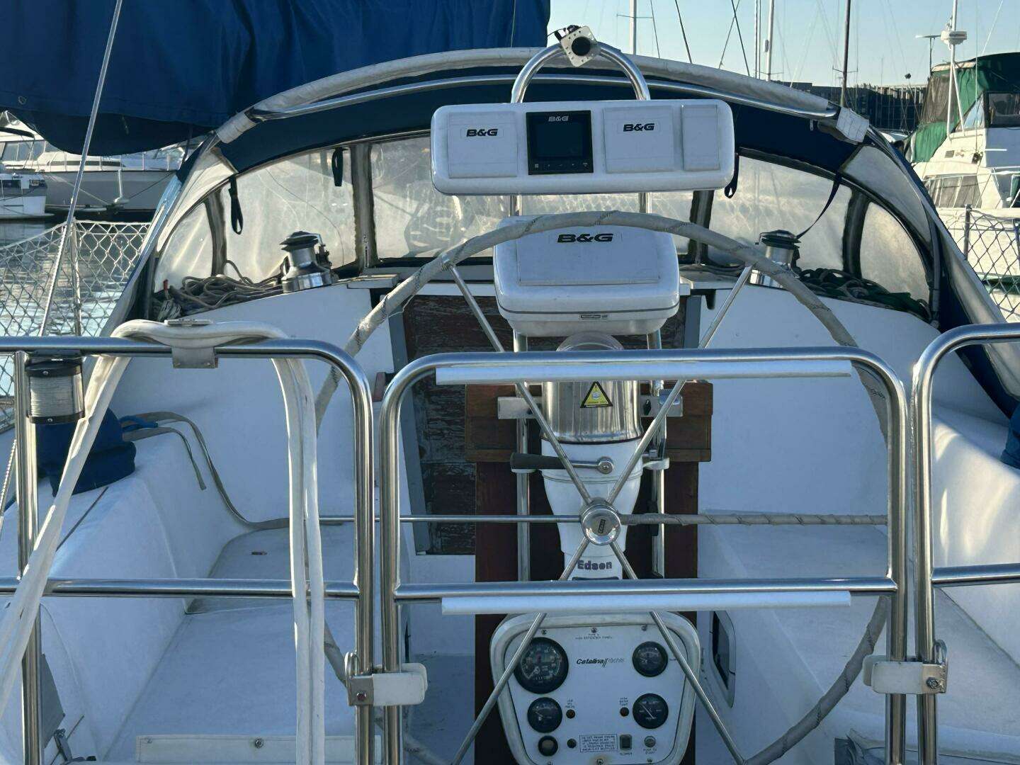 1995 Catalina 320 - Image 51