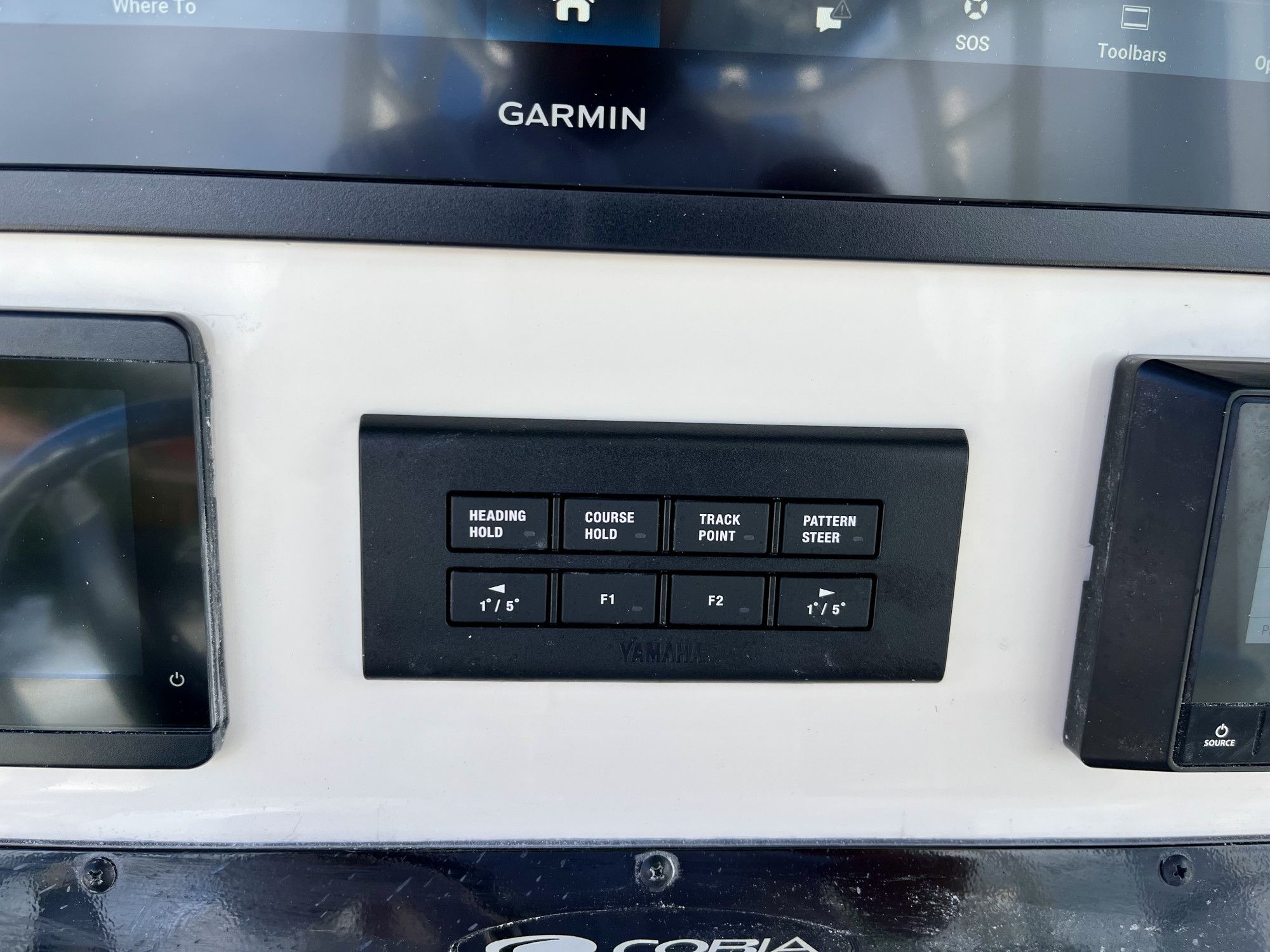2025 Cobia 320 Center Console - 13