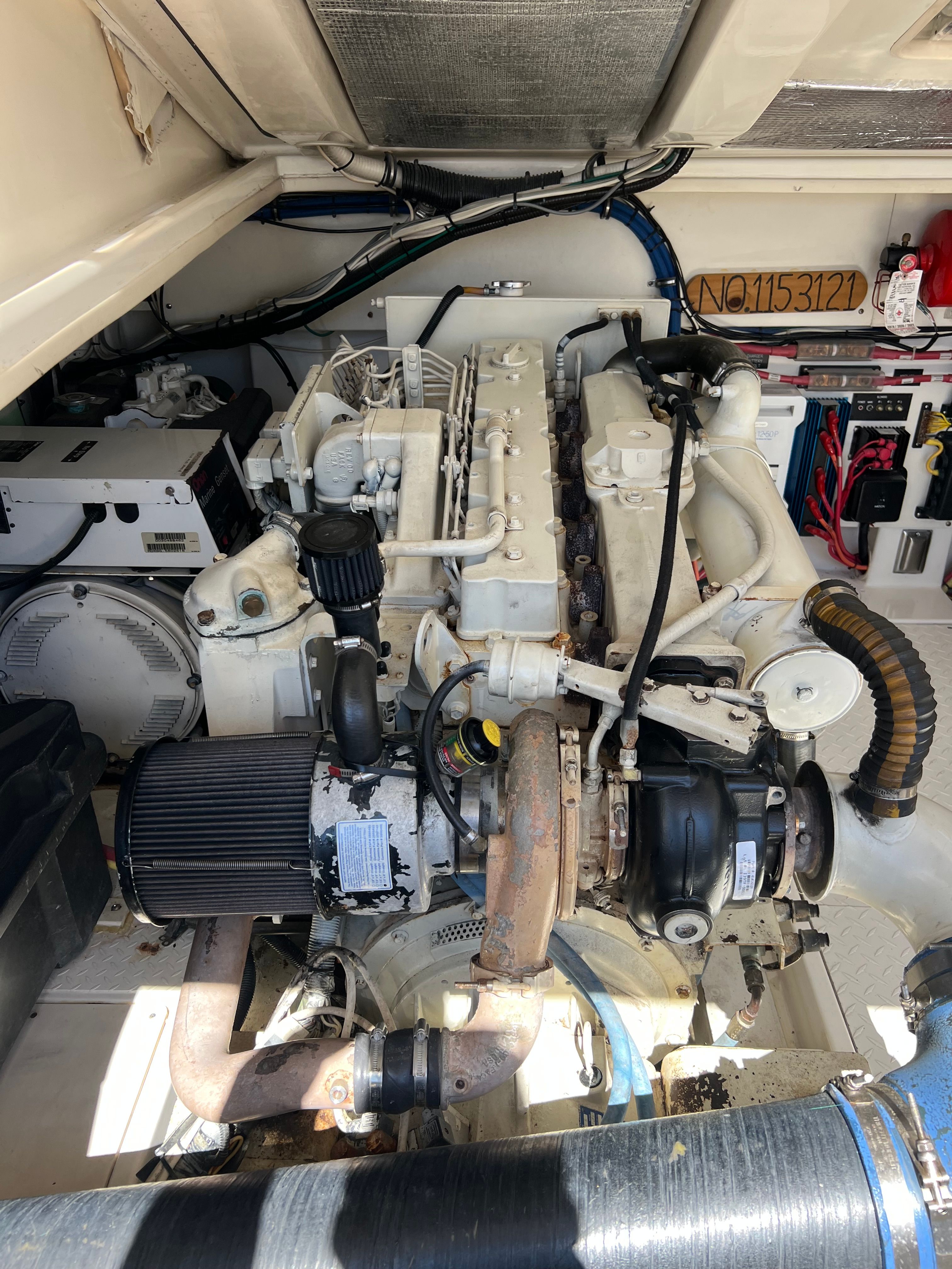 2004 Rampage 38 Express - 34