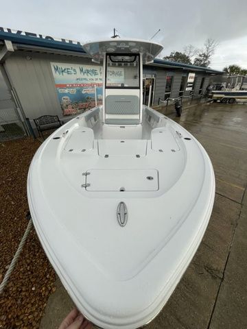 2026 Sportsman Masters 247 Bay Boat - 9