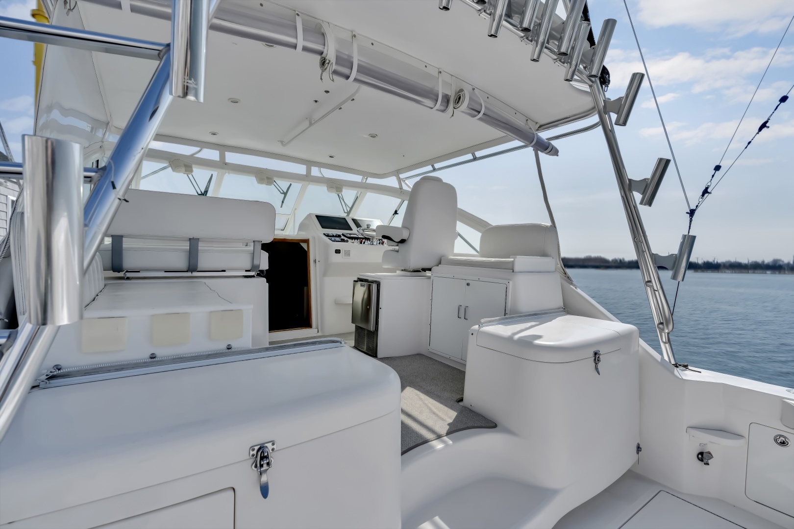 2005 Cabo 35 Express - Image 36
