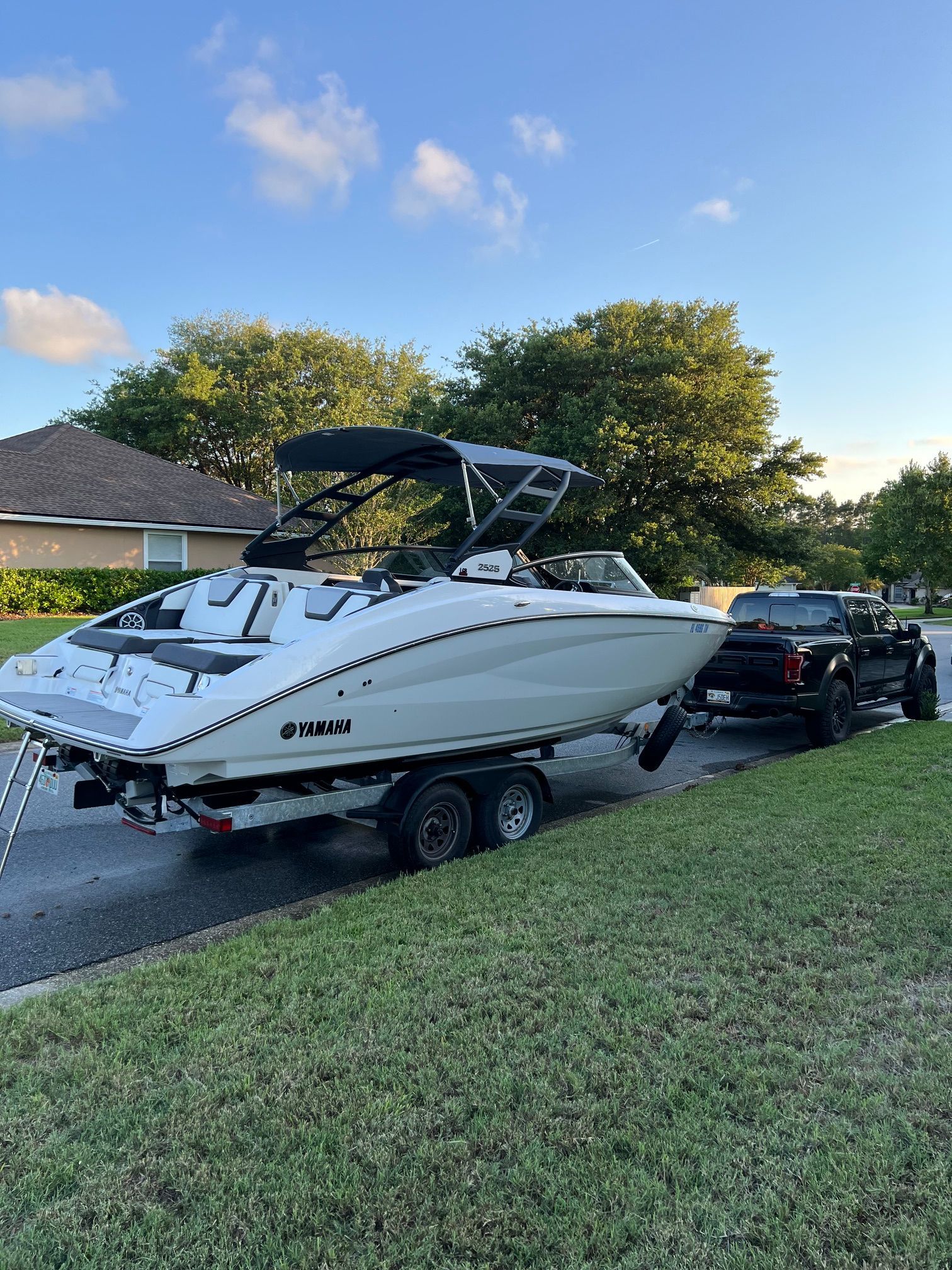 2023 Yamaha Boats 252S - 100