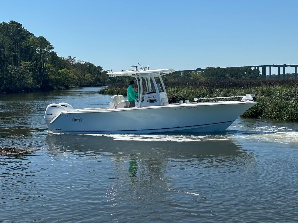 2014 Sea Hunt Gamefish 27 Forward Seating