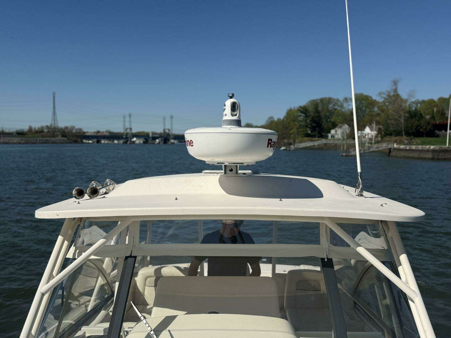 2016 Grady-White 330 Express - Image 13