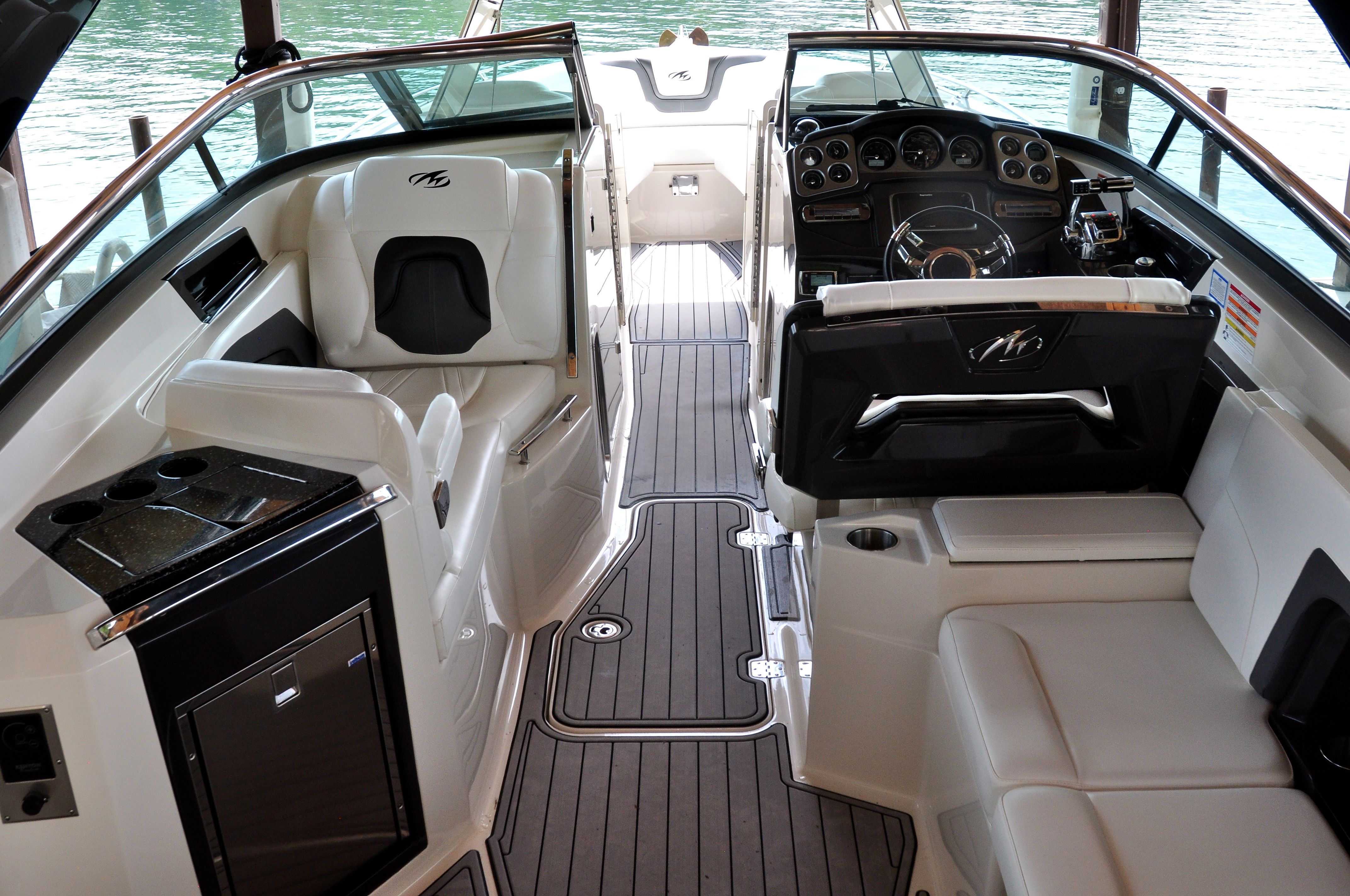2014 Monterey 328SS Super Sport - 54