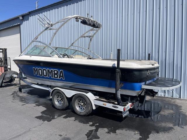 2004 Moomba Mobius XLV - 13