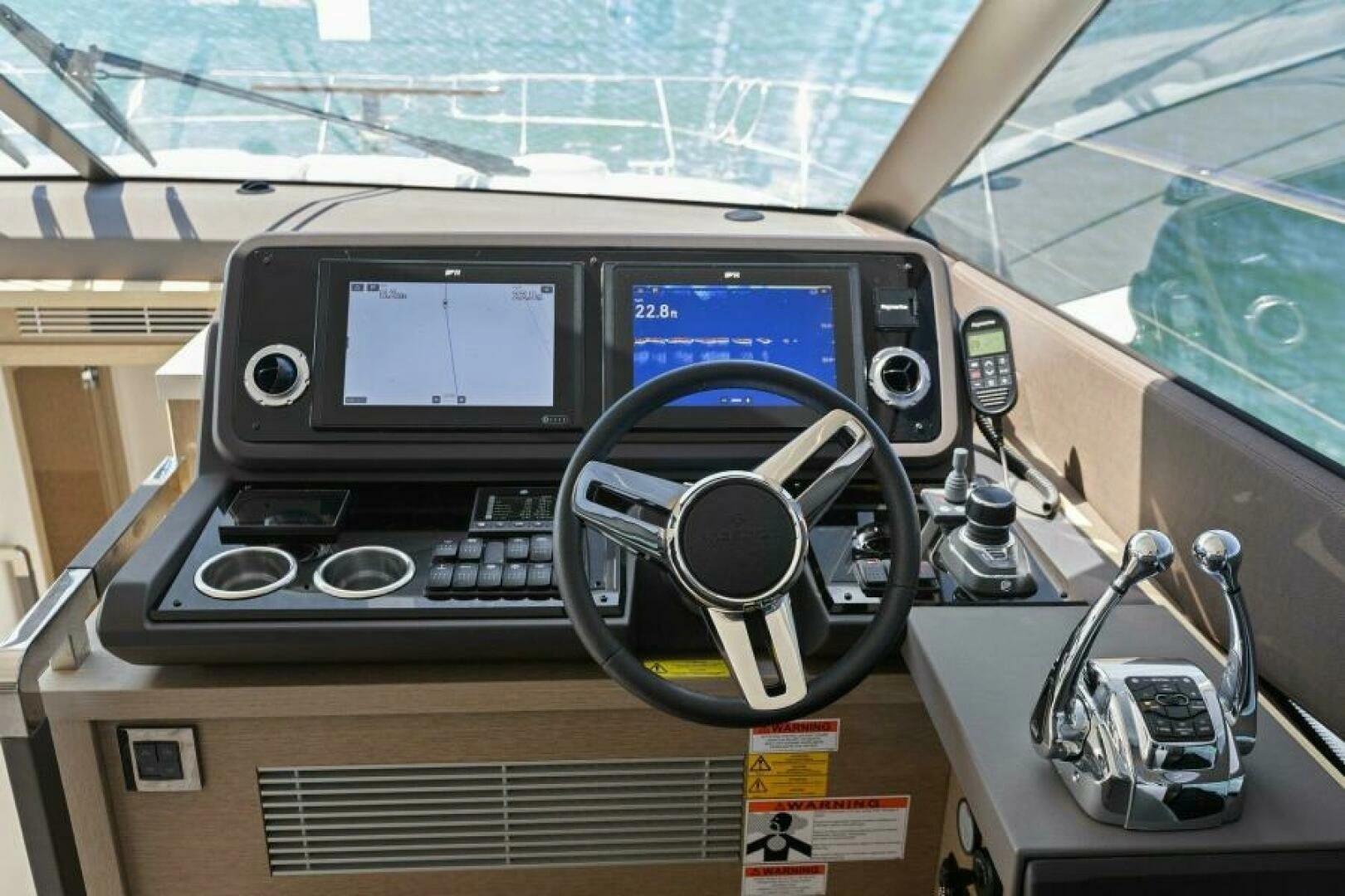 2022 Prestige 590 Flybridge - Image 20