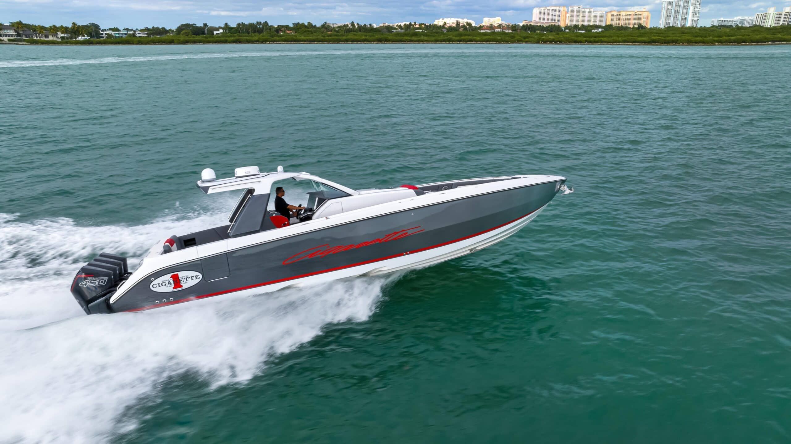 2022 Cigarette 42' Auroris - 16