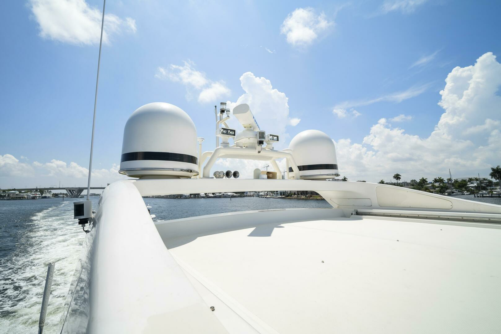 2001 Mangusta 72 - Image 37