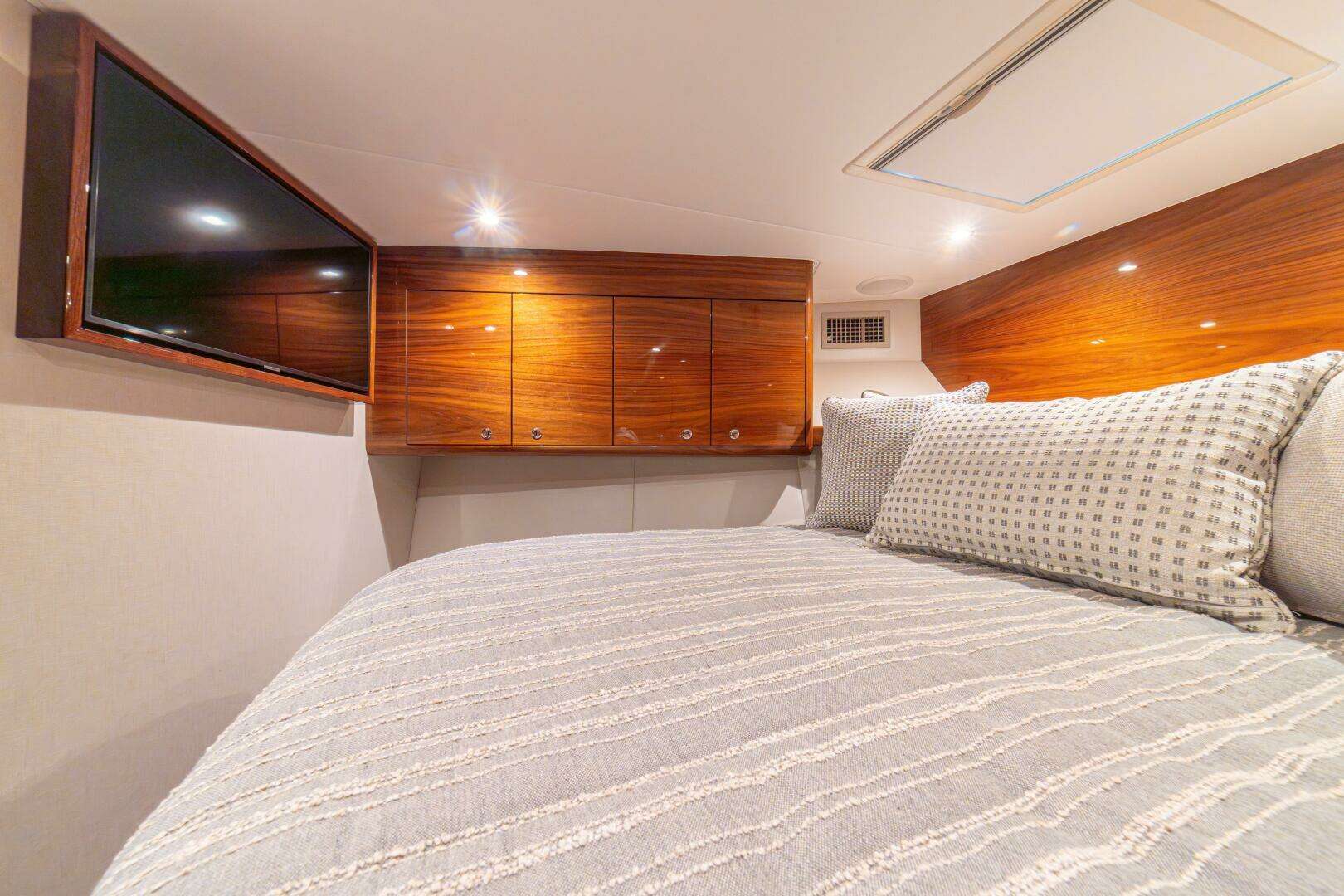 2025 Viking 46 Billfish - Image 64