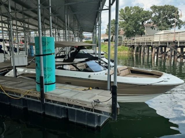 2017 Sea Ray SLX 310 - 3