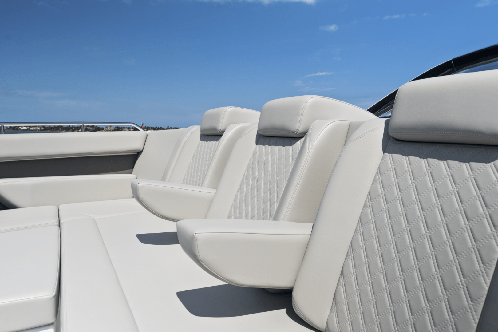 2026 Cruisers Yachts 50GLS OB - Image 68
