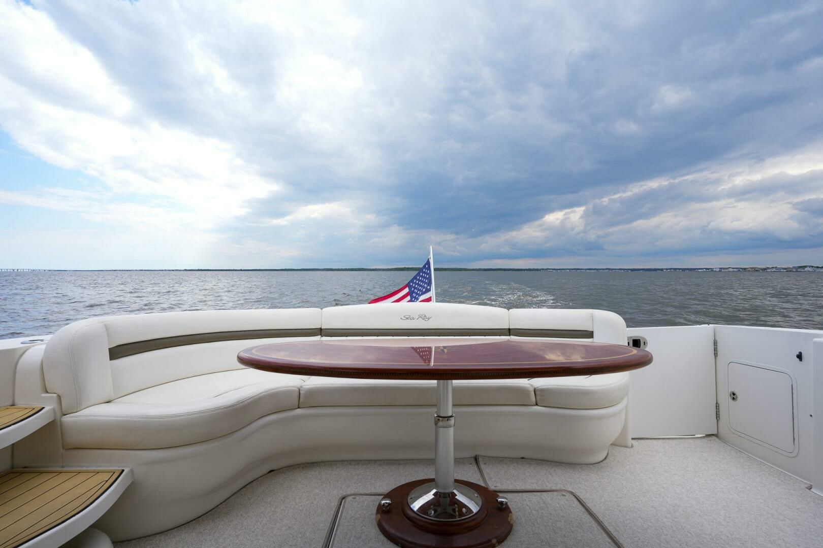 2006 Sea Ray 52 Sundancer - Image 18