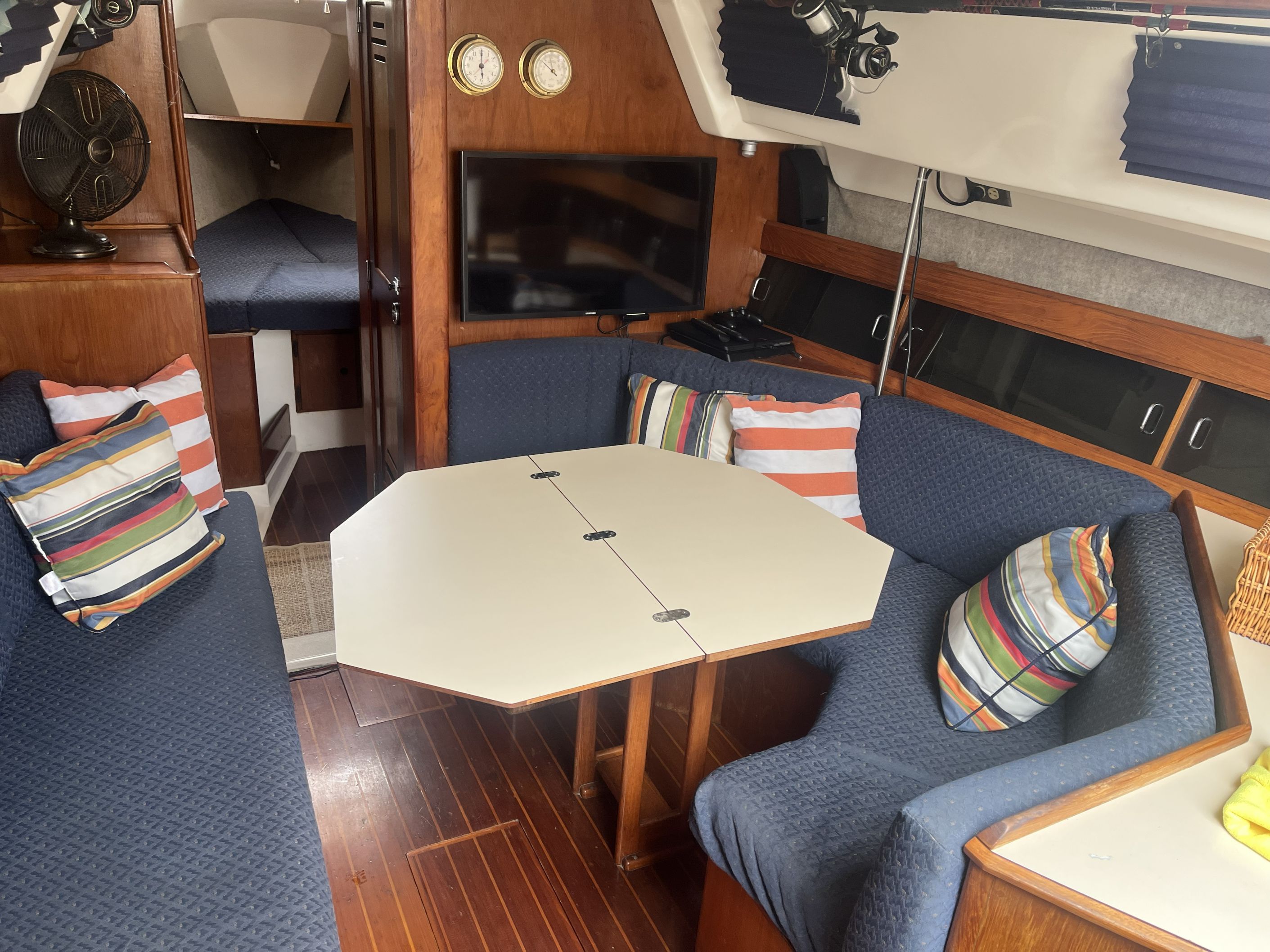 1987 Hunter 31 - 10