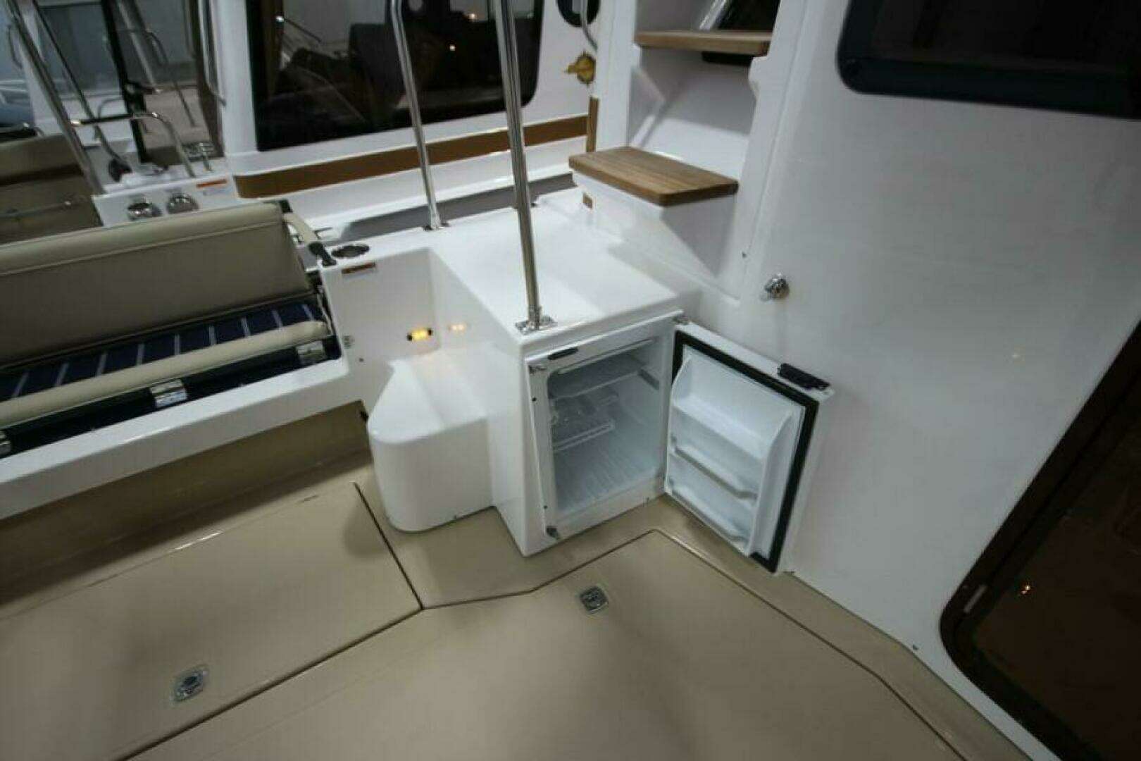 2026 Ranger Tugs R-31 Command Bridge Luxury Edition - Image 45