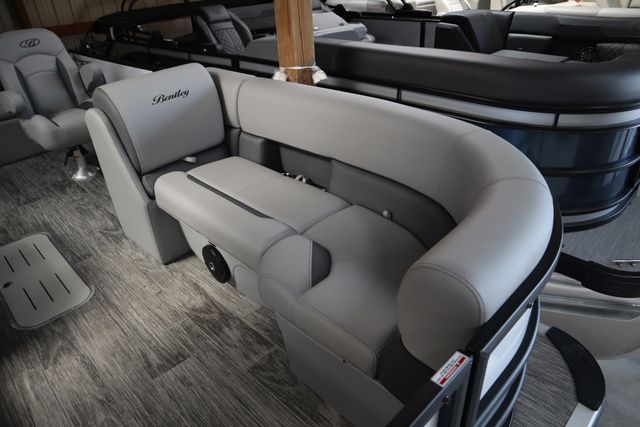 2026 Bentley Pontoons Legacy 223 Swingback Triple Tube Pkg - 2
