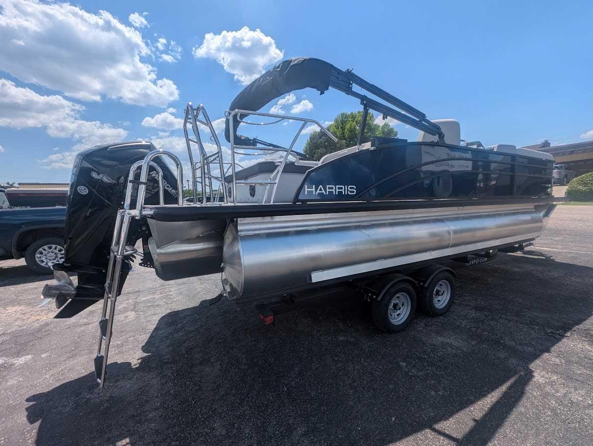 2025 Harris 230 Cruiser Sun Lounger Tritoon