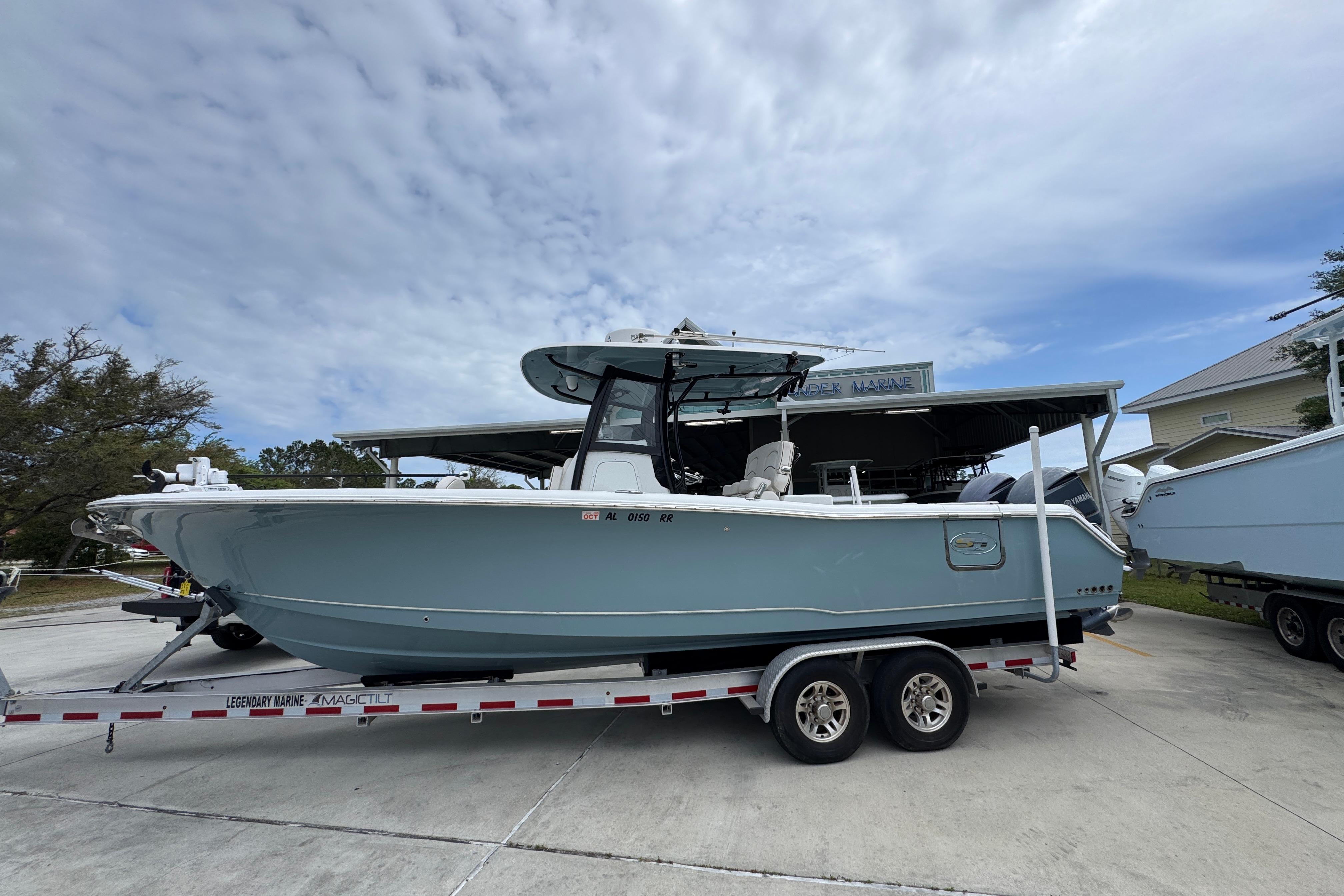 2020 Sea Hunt Gamefish 30 Forward Seating