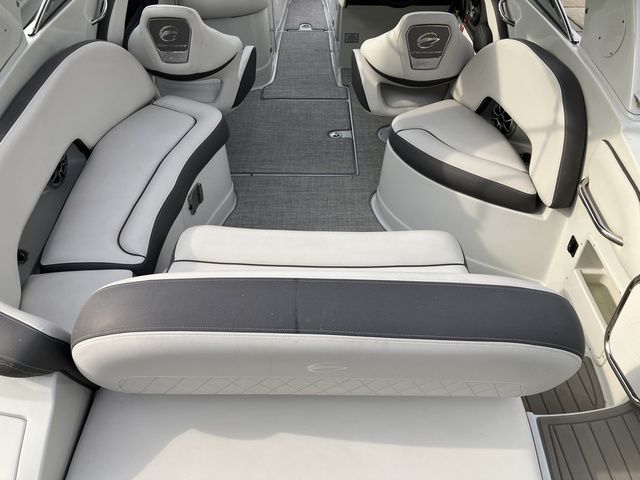 2023 Crownline 270 XSS - 15