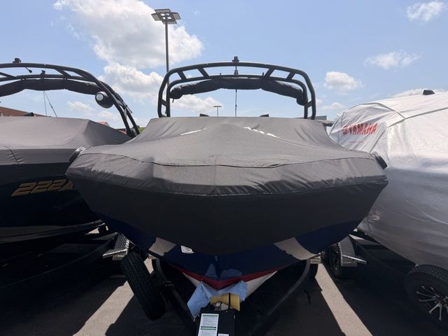 2026 Yamaha Boats 222SE - 39